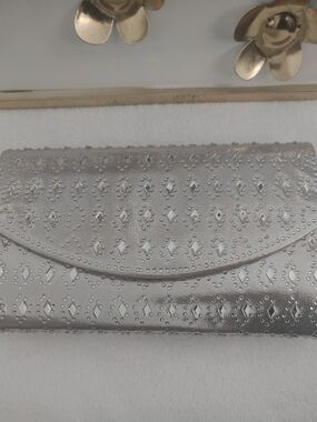 Source Unknown Silver Embellished Clutch